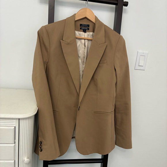 RW&CO. Tan blazer. Size 12 with some stretch. Professional. Business casual - Picture 5 of 16